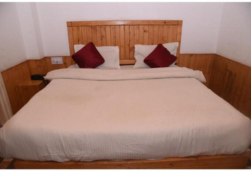 디럭스 룸, Rajendera Residency, Shimla