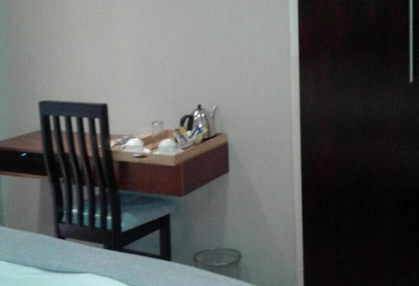 Номер Executive, Emangweni Guest House