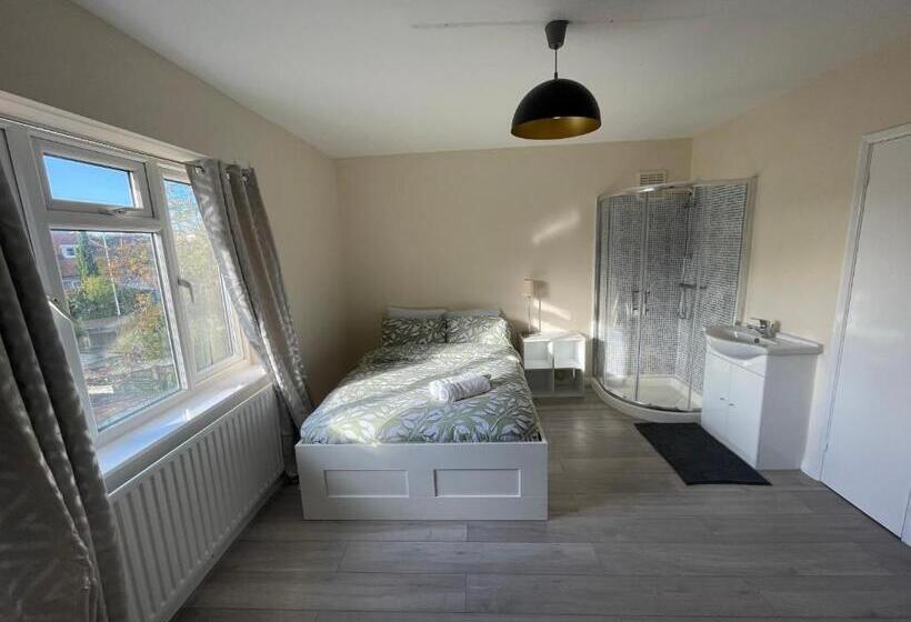 Номер Стандарт Вид на Сад, New Malden House