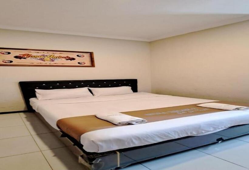 豪华房间, Guest House Nusa Indah Batu Malang