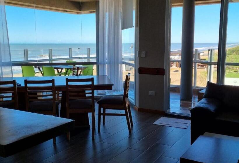 带2个卧室的公寓, View Beach