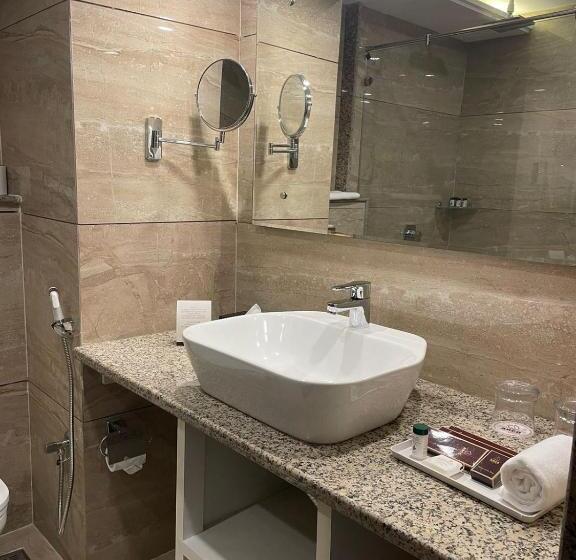 Номер Deluxe, Arco Hotels And Resorts Srinagar