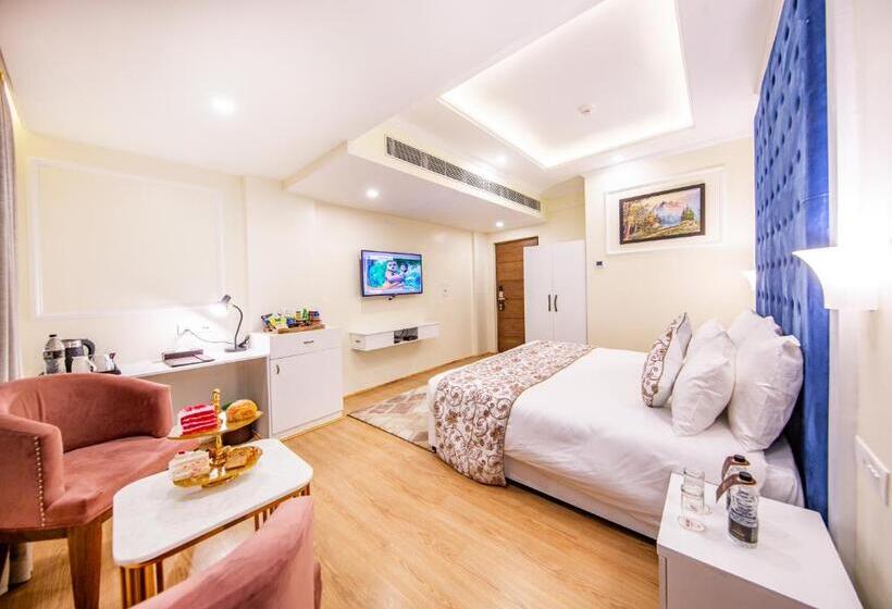 Номер Deluxe, Arco Hotels And Resorts Srinagar