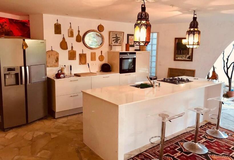Номер Economy, Villa Hirondelles 35