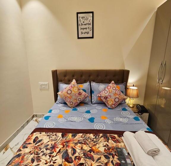Номер Стандарт, The Lodgers Boutique Hotel Near India Expo Centre & Mart Greater Noida