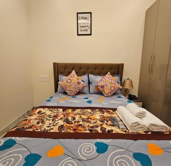 スタンダードルーム, The Lodgers Boutique Hotel Near India Expo Centre & Mart Greater Noida