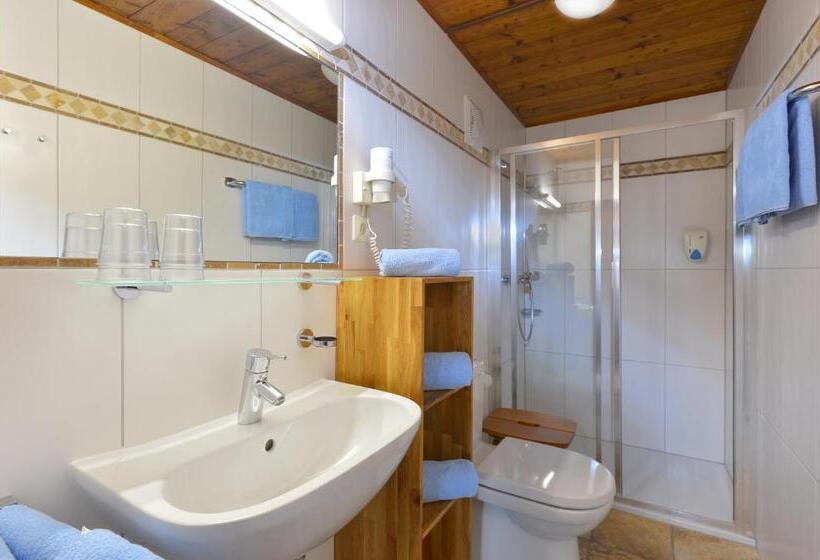 Семейный Номер, Baumgarten & Chalet Baumgarten