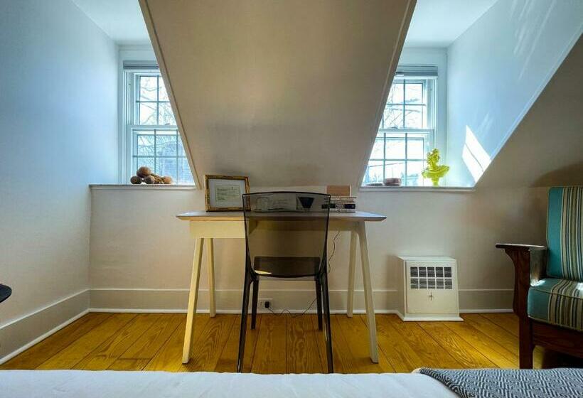 스탠다드 룸 킹사이즈 침대, Inn At Cook Street