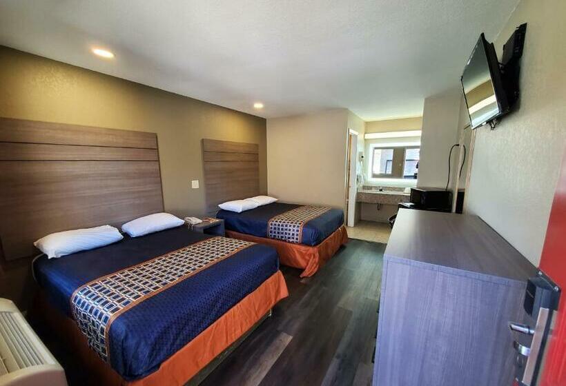 חדר סטנדרט שתי מיטות זוגיות, River Inn Motel