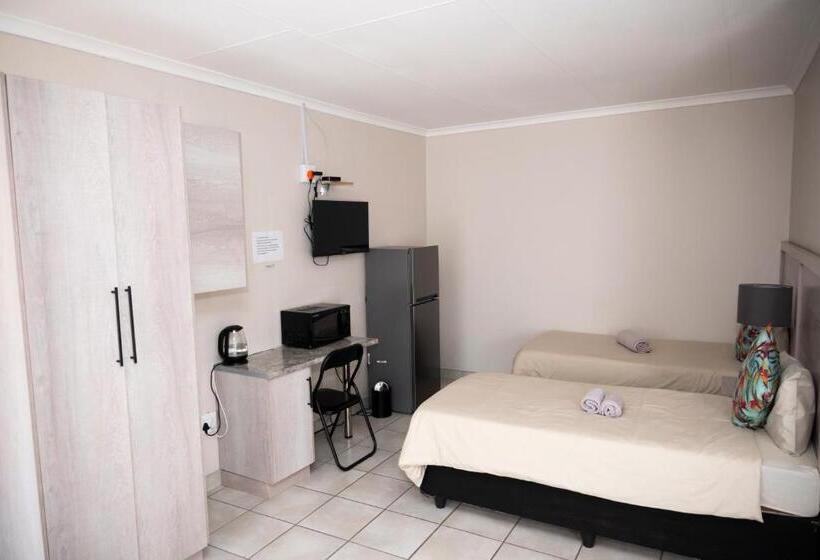 패밀리 룸, Faces Guesthouse La Provance