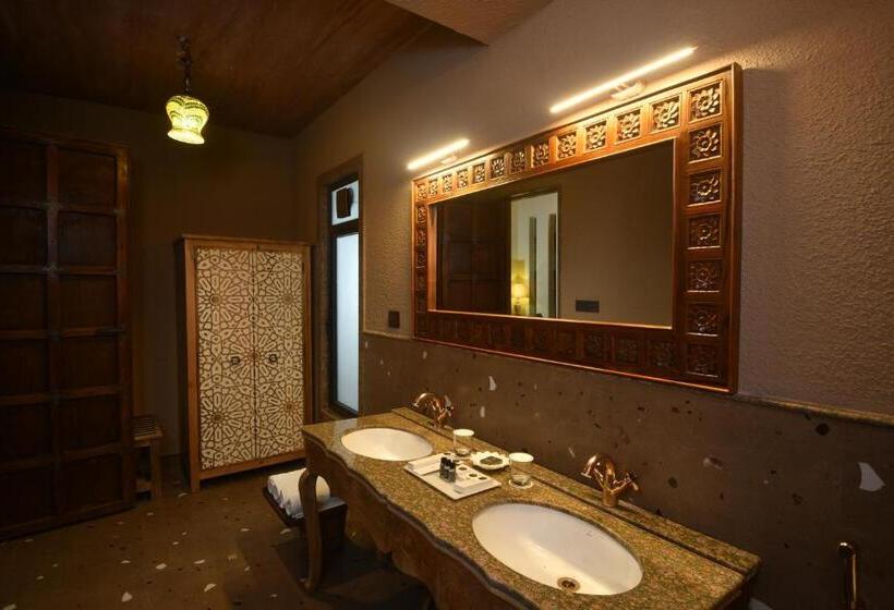 标准房带园景, Govind Bagh Resort