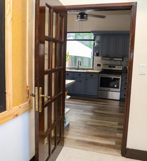اتاق استاندارد سه نفره, Room In House   Pr Private Rm8 2 Beds 1 3ppl Gated Keypad Parking