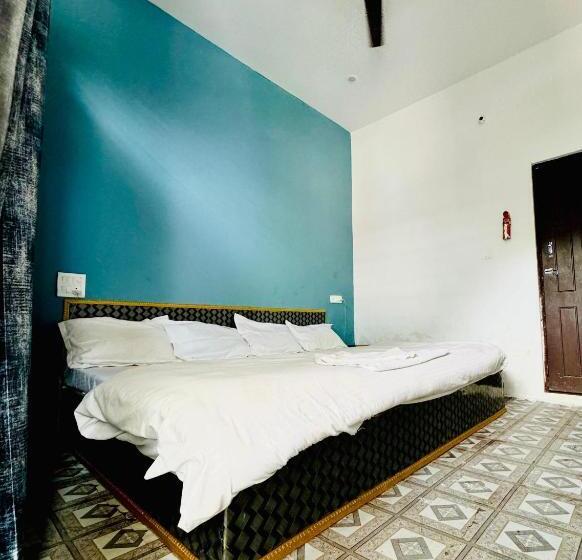 4인용 스탠다드 룸, Rgb Hotel Sersi
