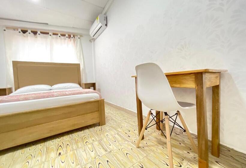 标准间, Balcon De Oro Curumani