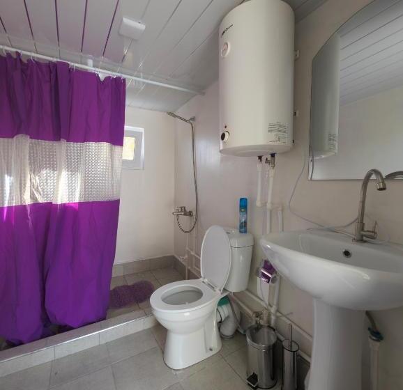 Семейный Номер, Cypress Guesthouse