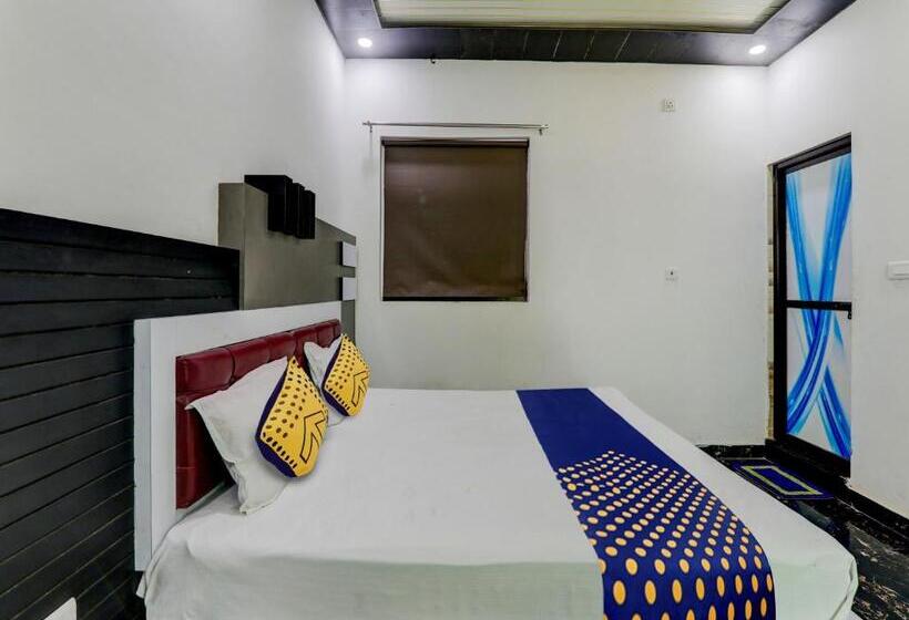 三人经典房间, Spot On Hotel Knight Inn