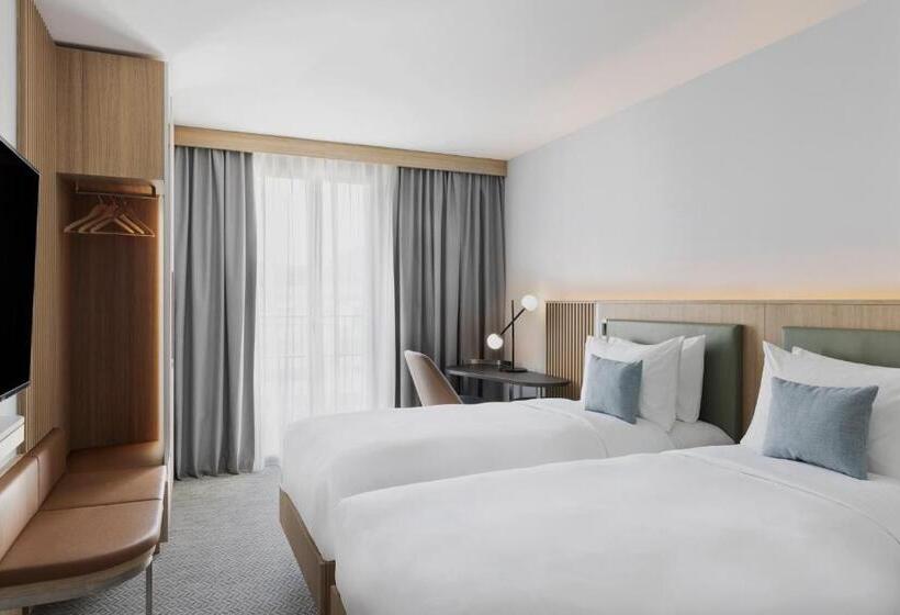 Номер Стандарт Внутренний, Courtyard By Marriott Biel Bienne