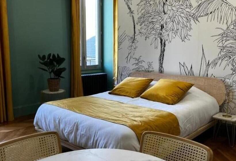 Семейный Номер, Chambres D Hôtes Rénovées Avec Piscine, Cœur De Ville, Proche Zoo Et Prytanée, Petit Déj Inclus   Fr