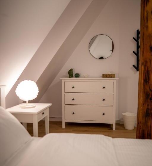 اتاق استاندارد, Townhouse Boutique