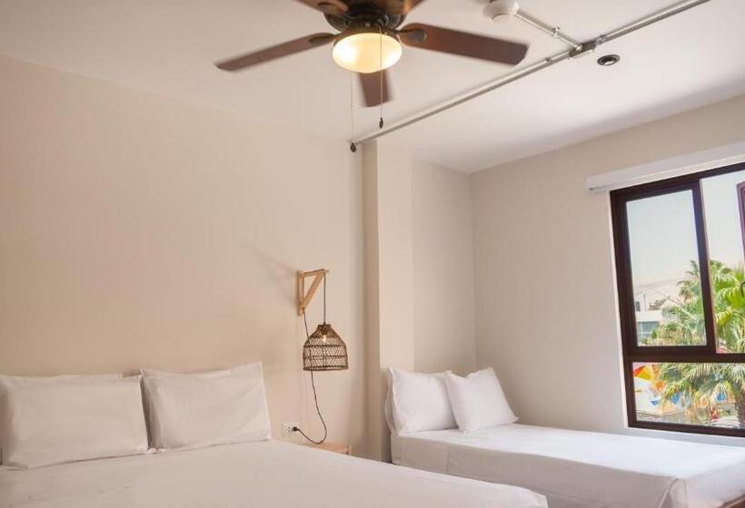 اتاق لوکس سه تخته, Viajero Huacachina Hostel
