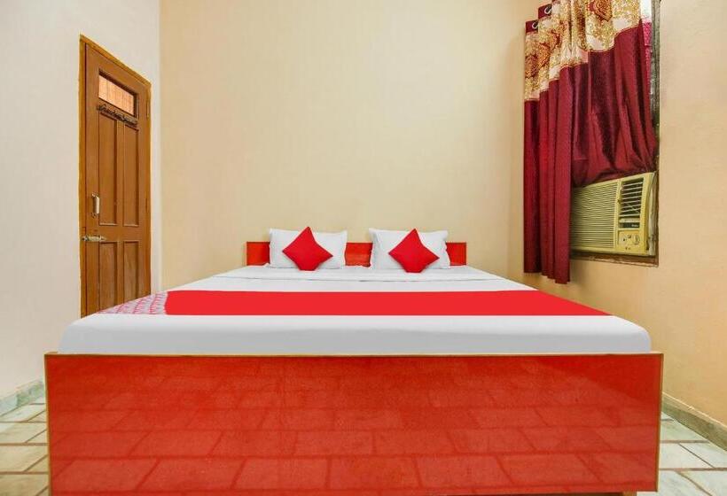 Трехместный Номер Классика, Oyo Flagship 81203 Hotel Moonlight