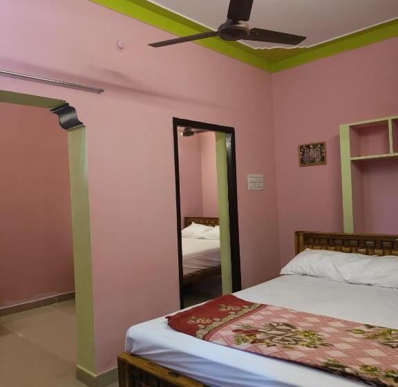 Номер Deluxe, Liya Guest House