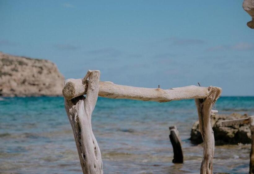 سوییت با چشم‌انداز دریا, Dunas De Formentera