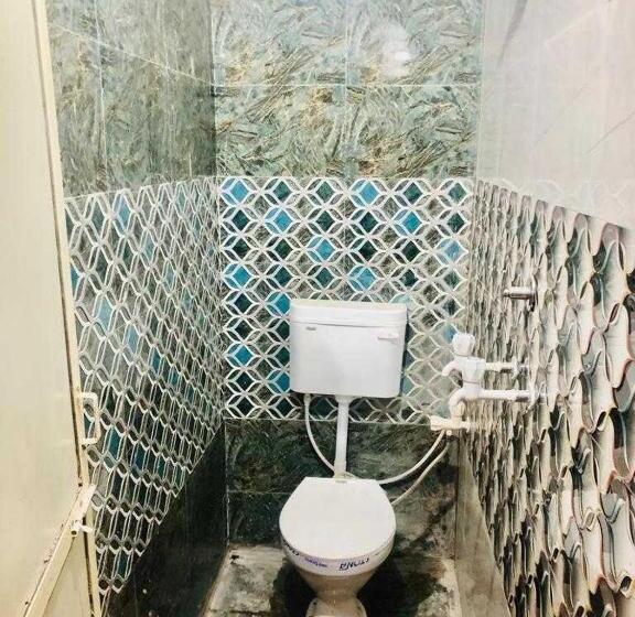 اتاق کلاسیک سه تخته, Oyo The Bliss Guest House & Restaurant
