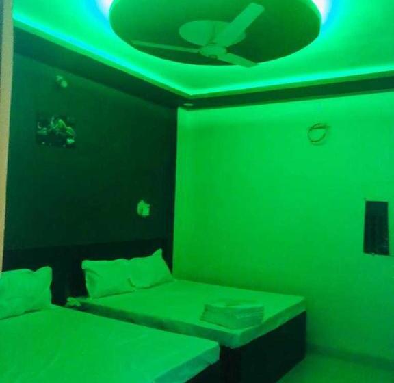 اتاق کلاسیک سه تخته, Oyo The Bliss Guest House & Restaurant