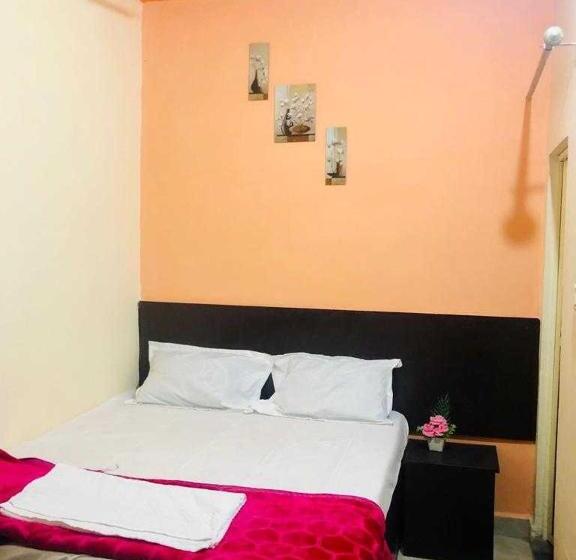 اتاق کلاسیک سه تخته, Oyo The Bliss Guest House & Restaurant