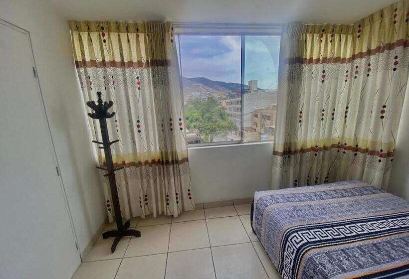 اتاق اکونومی, Residencia Monterrico