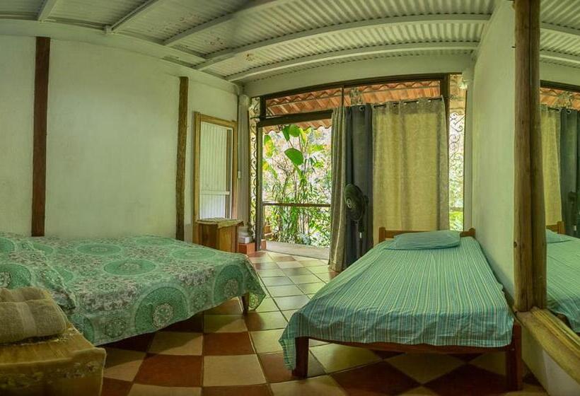 스탠다드 트리플 룸, Casa Méndez B&b