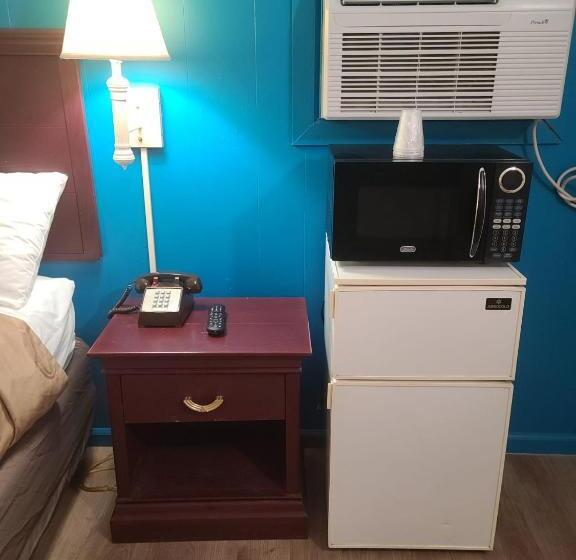 اتاق استاندارد یک نفره, Etown Motel