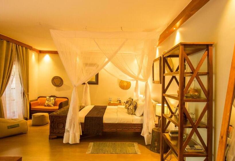 اتاق استاندارد یک نفره, Amani Safari Lodge And Restaurant