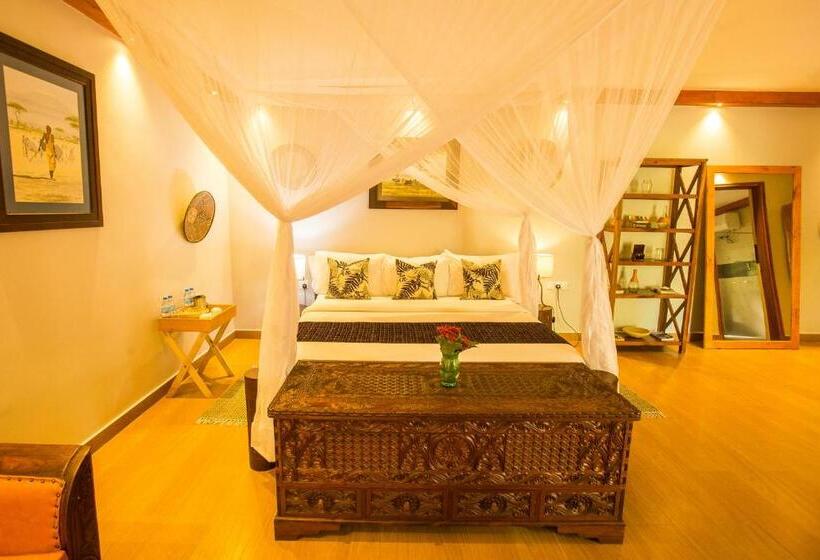 اتاق لوکس با تخت بزرگ, Amani Safari Lodge And Restaurant