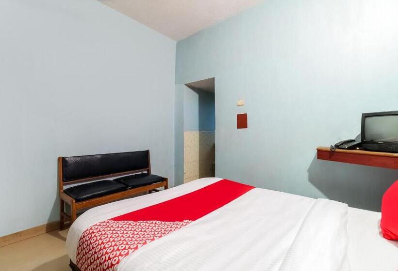 Трехместный Номер Классика, Oyo Flagship Hotel Gowri Lodge
