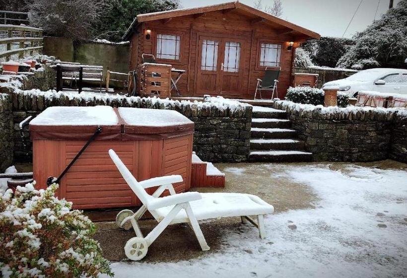 샬레, Chalet Free Sauna & Spa Superking Bed