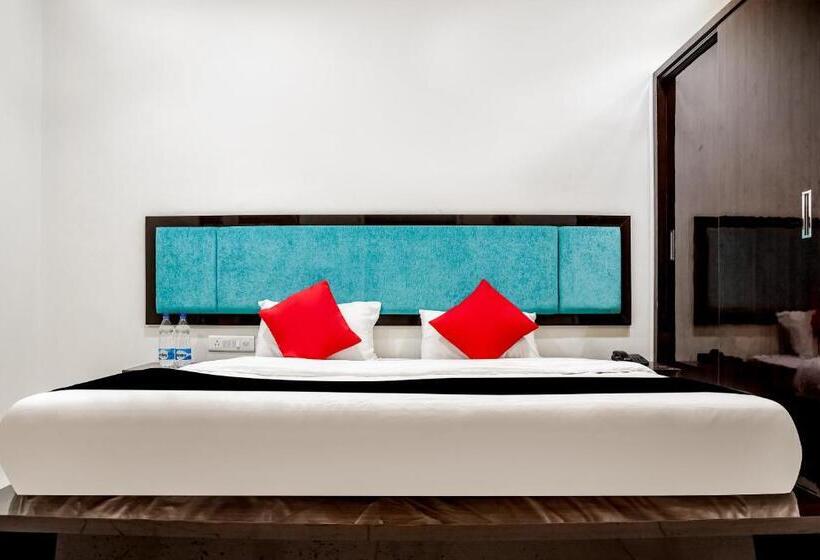 اتاق استاندارد, Capital O Hotel Komal Palace
