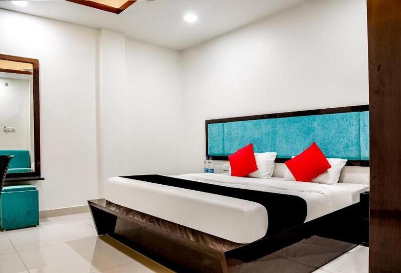 اتاق استاندارد, Capital O Hotel Komal Palace