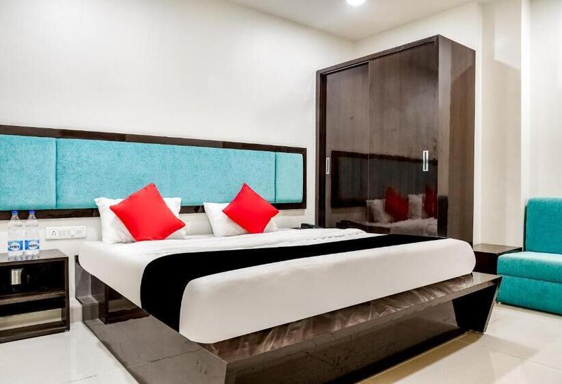 اتاق استاندارد, Capital O Hotel Komal Palace