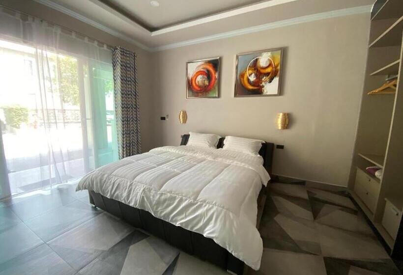 디럭스 룸, Sutalawadee Resort