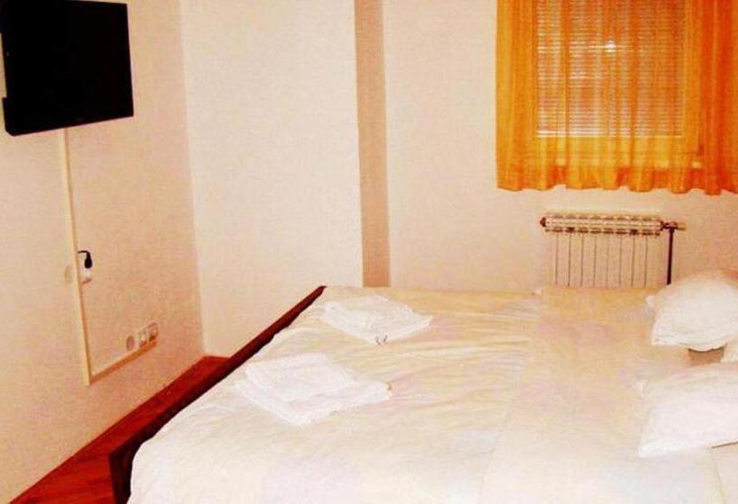 سوییت, Guest House Zamak