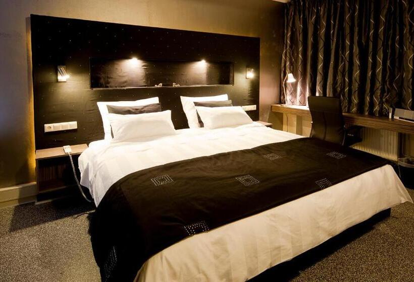 Люкс Повышенной Комфортности, Raadhuis Dinther Suites