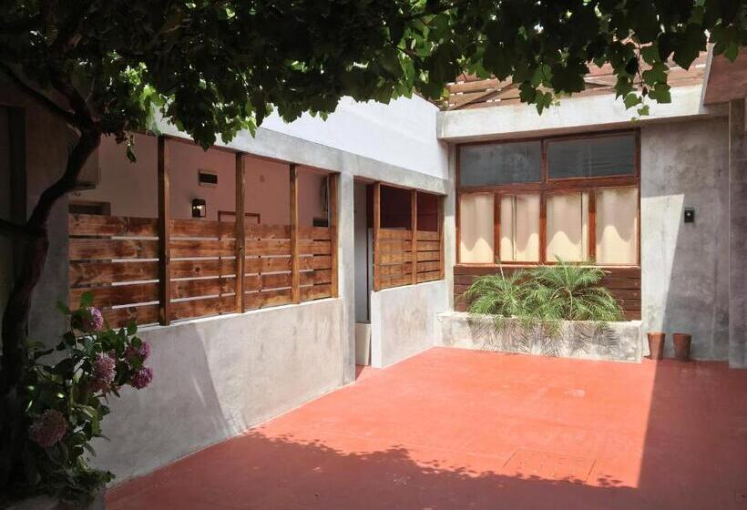 اتاق سوپریور, Colonial