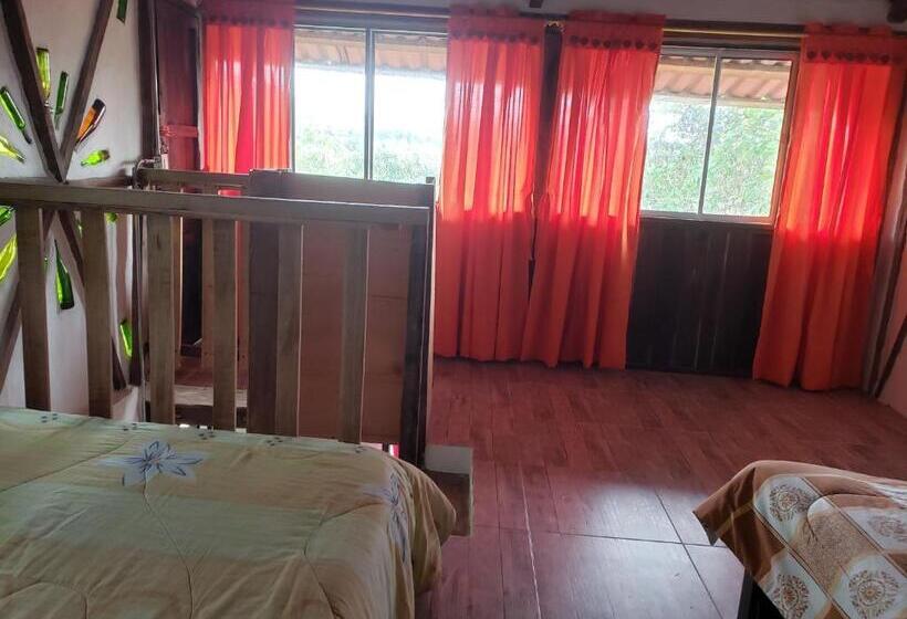 Семейное Бунгало, Hostal Pachamama