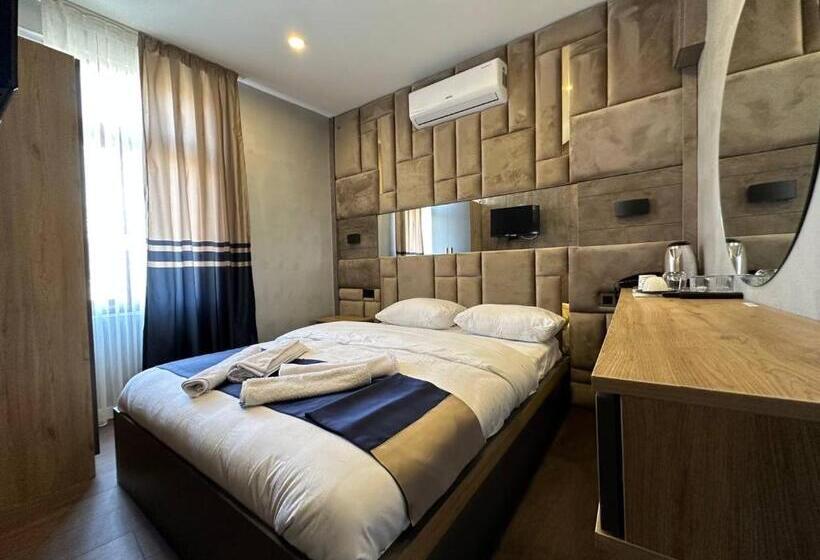 Номер Deluxe, Sosyete Butik Otel