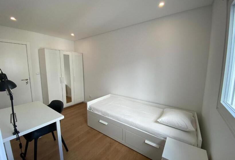 Номер Стандарт, Carcavelos Beach Walking Distance Room