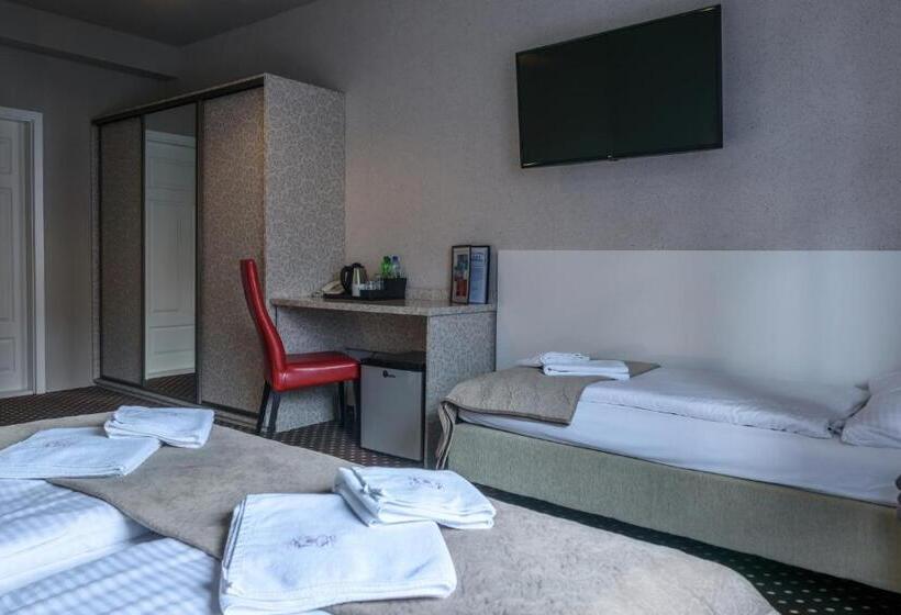 Номер Стандарт Трехместный, Medical Wellness & Spa Werona