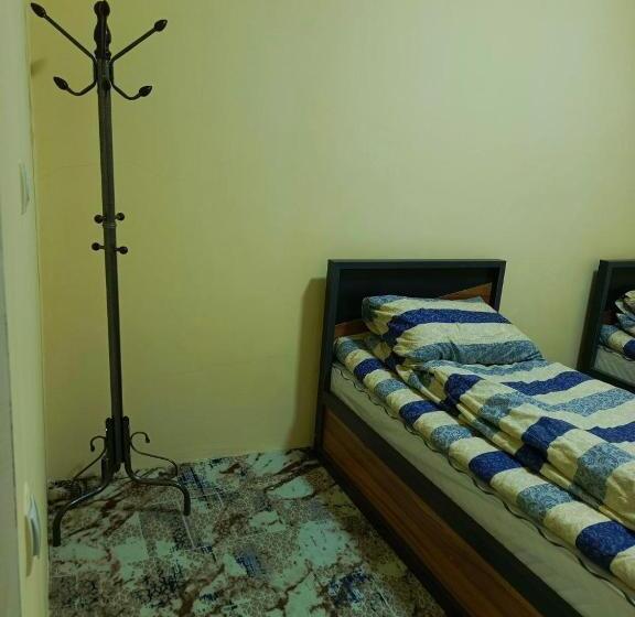 اتاق استاندارد, Adora Hostel Paid Airport Pick Up And Drop Off Guide Services!
