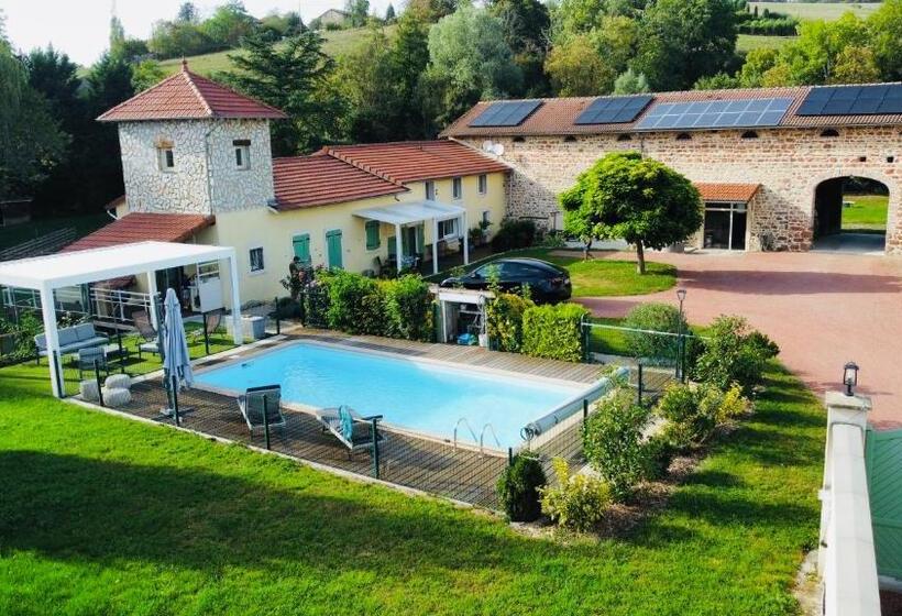 Номер Стандарт с Террасой, Chambres D Hôtes Les Vernayes